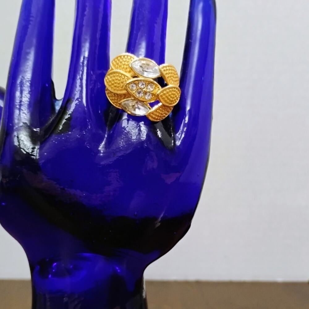 Gold Tone Fun Fashion Ring Size 10 Crystal Accents